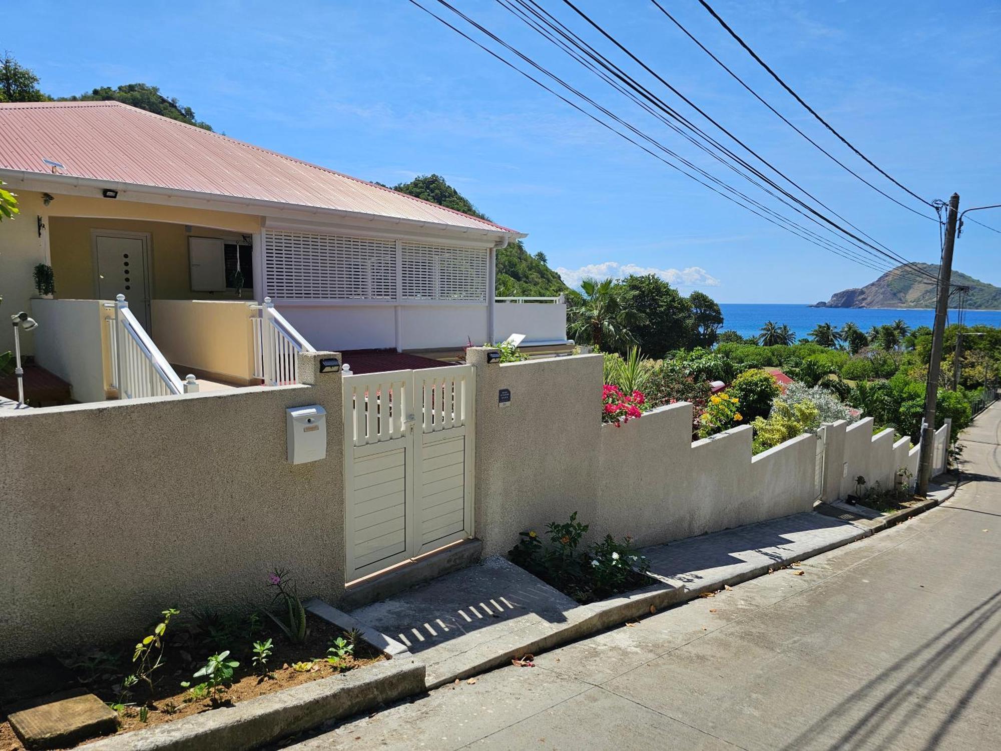 Villa Celyote - Haut De Villa, Vue Mer, A 150M De La Plage Anse Figuier Terre-De-Haut Exterior foto